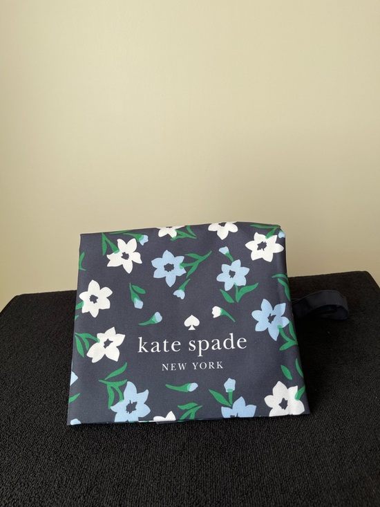 kate spade Handbags - kate spade Navy Floral Drawstring Dust Bag
